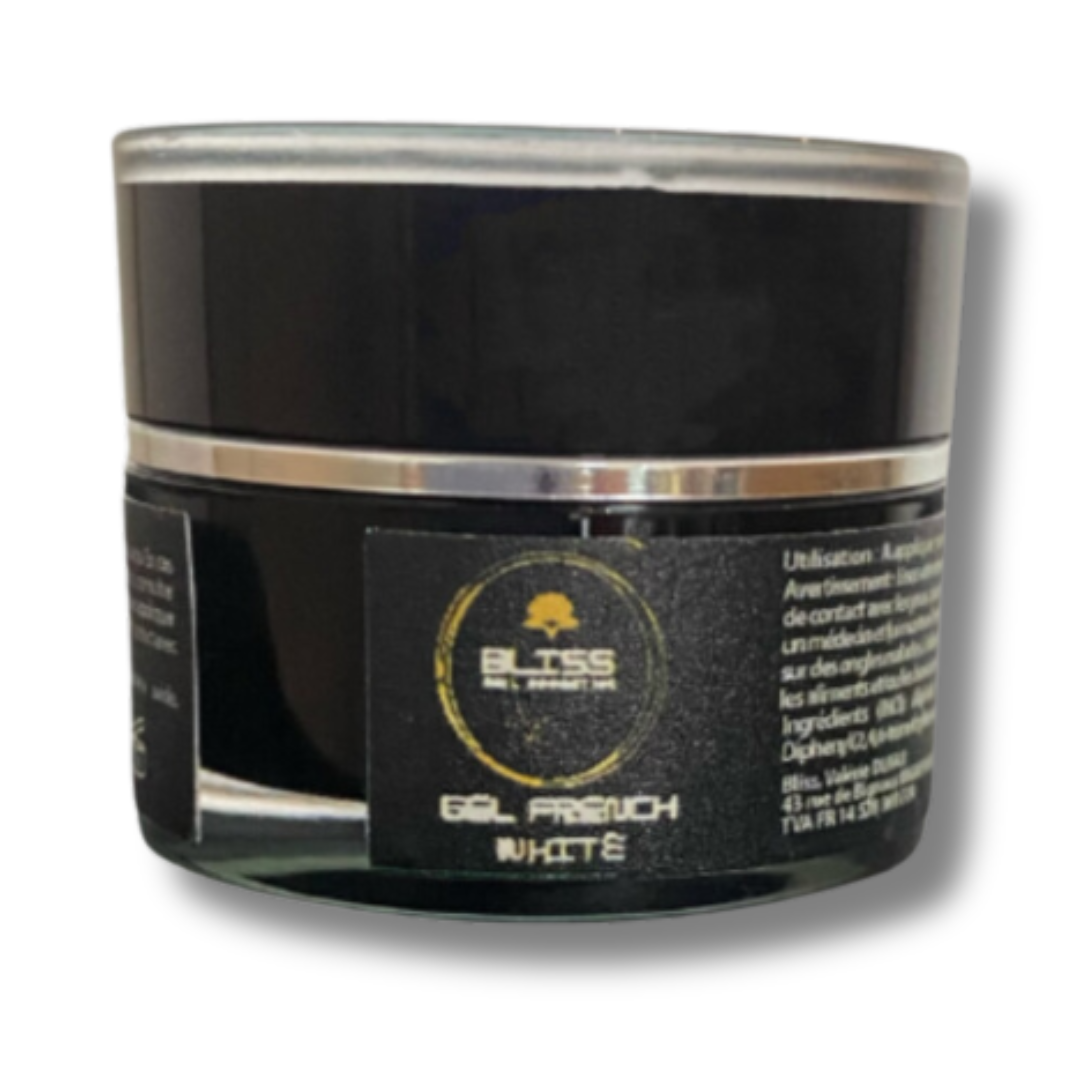 Le gel french Bliss a une couleur très blanche. Souple, il vous permettra de dessiner vos french en toute simplicité.