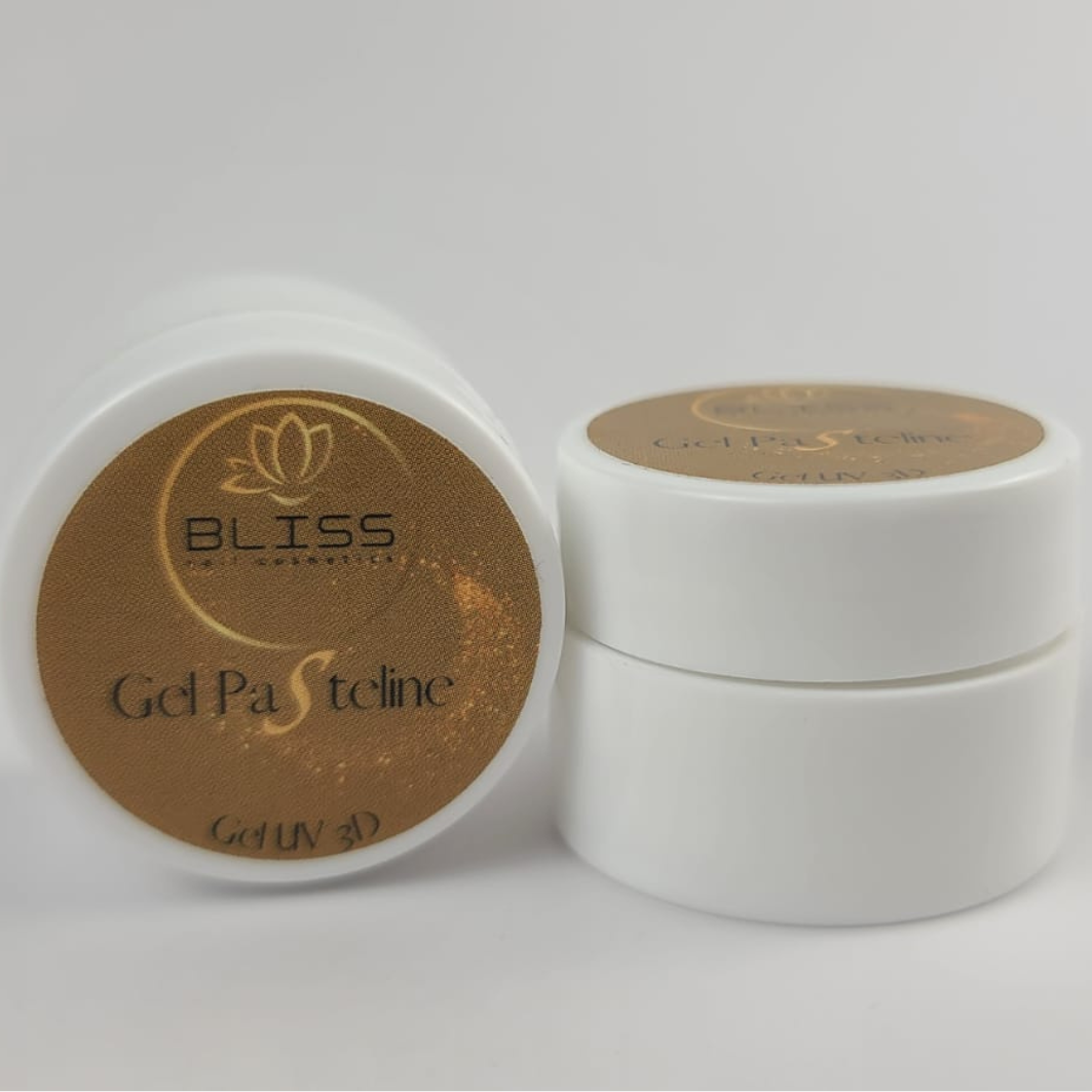 La marque Bliss vous propose son gel Pasteline Or pour Nail Art en 3D.