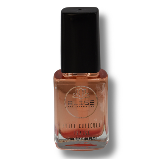Bliss vous propose son huile pour cuticules parfum fraise, sa formule est spécialement conçue pour hydrater et nourrir les cuticules.
