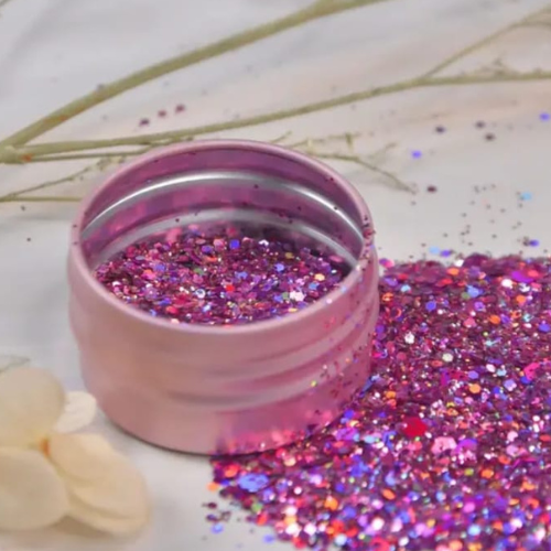 Découvrez les paillettes d'incrustation de couleur fushia !