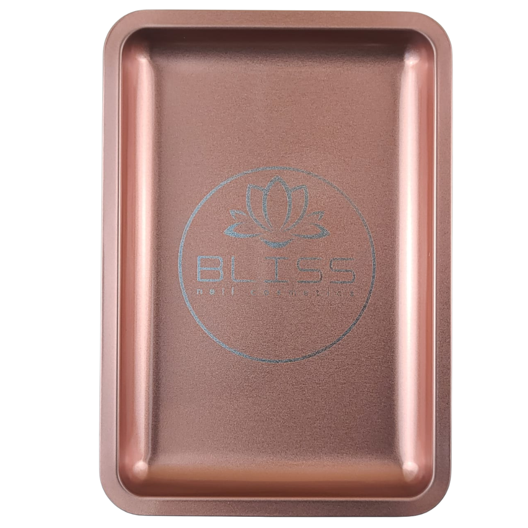 Bliss vous propose son plateau rectangulaire de couleur rose cuivrée