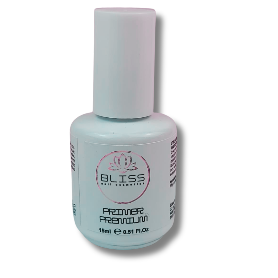 Le primer Bliss est un primer novateur car sans molécules allergisantes comme le HEMA ou TXO, il vous permettra de poser sur les ongles les plus fragiles tout en vous garantissant une bonne accroche de vos produits.